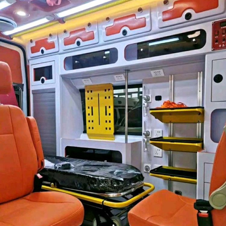川汇长途救护车护送病人租赁价格